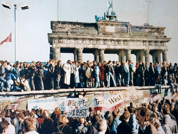 Pad Berlinskog zida iz jugoslovenske perspektive