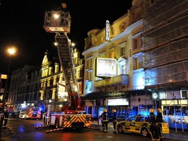 Neobičan incident u londonskom teatru Apolo