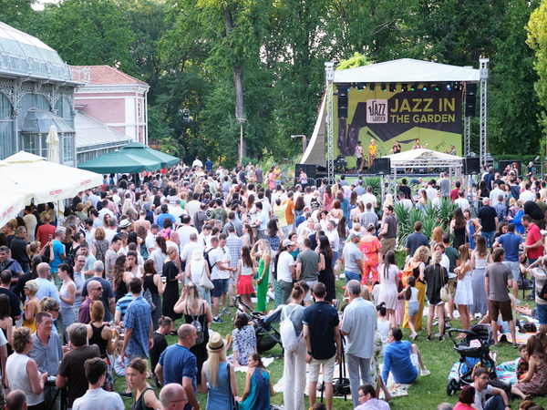 jazz in the garden